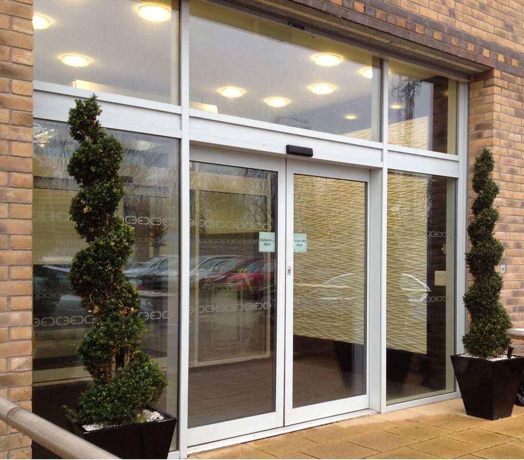 Curtain Wall Entrance with Automatic Doors Combat Doors